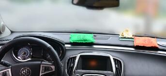 你知道如何清理車內(nèi)甲醛嗎